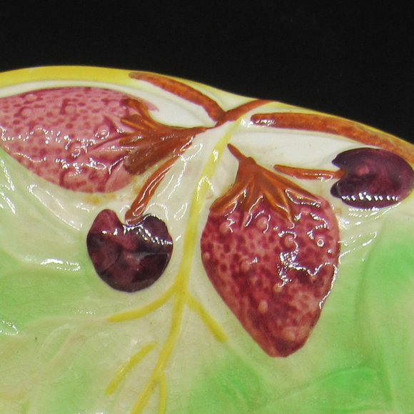 VINTAGE CARLTON WARE THREE PIECE SALAD SERVER. 9 1/2 INCHES IN DIAMETER. - Picture 9 of 9